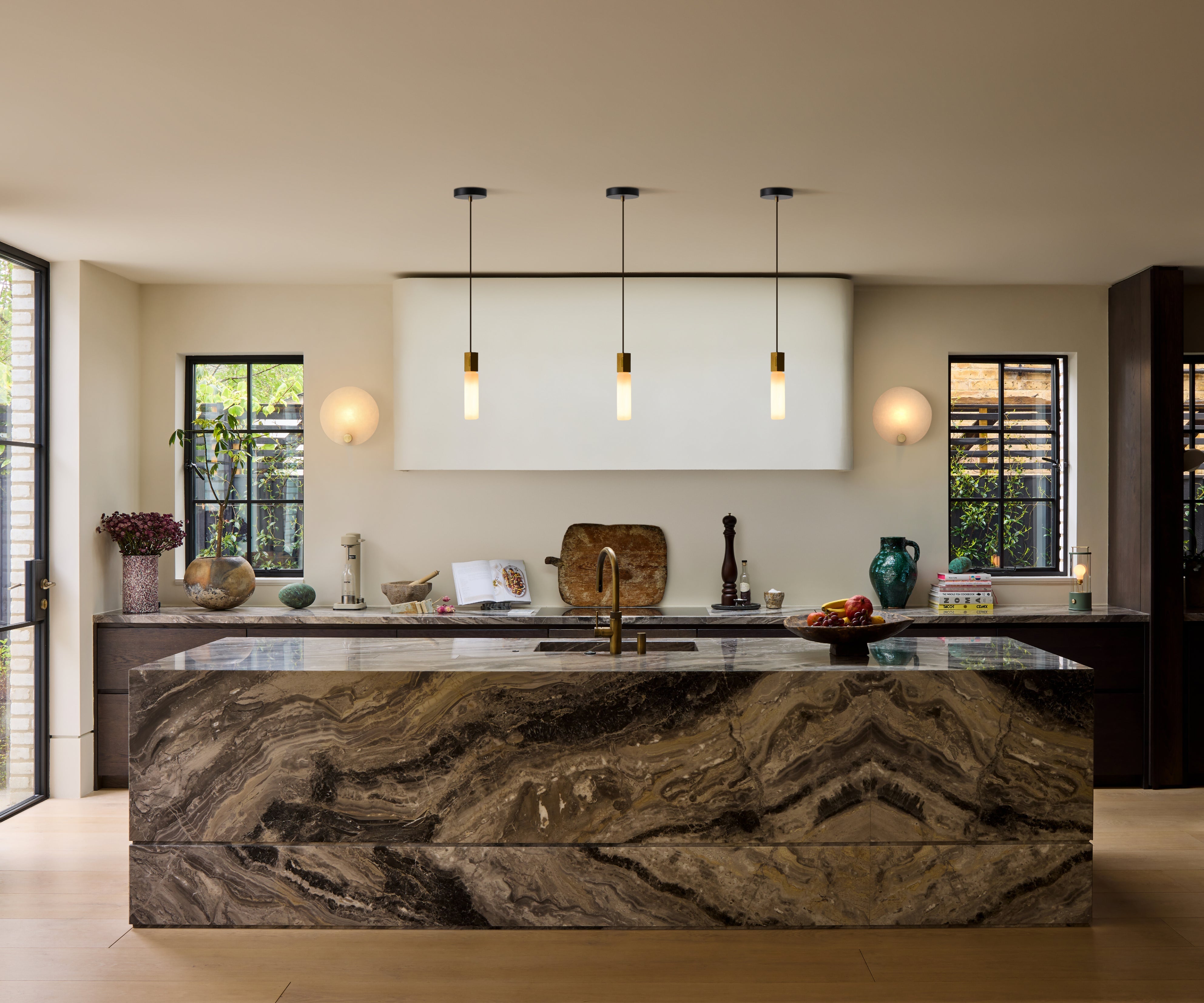 How To Choose The Perfect Kitchen Lighting